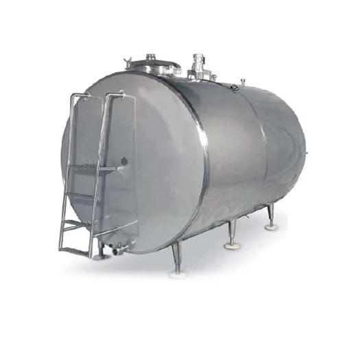 Horizontal storage tank